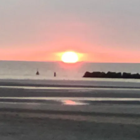 Sur La De Malo Les Bains Vue Apartament *