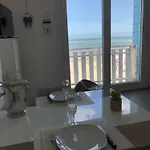 Sur La De Malo Les Bains Vue Dunkirk